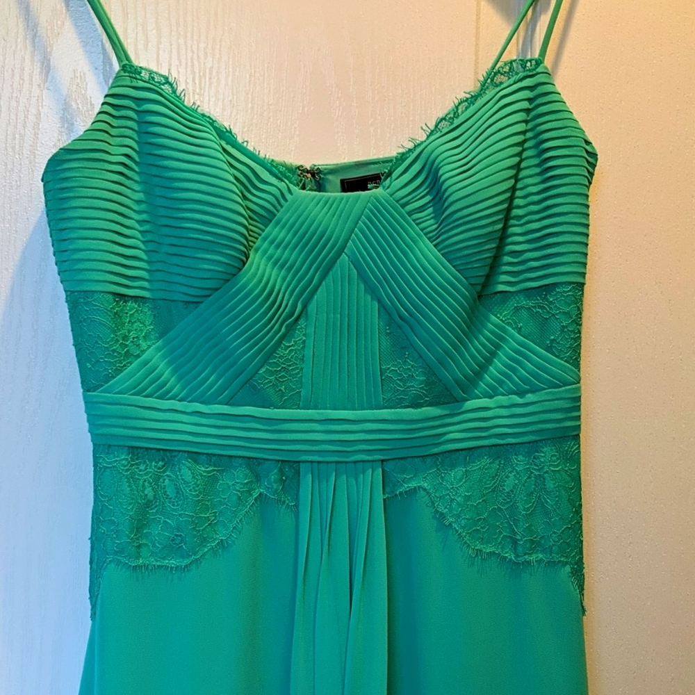 BCBGMAXAZRIA Antonea Lace Trim Gown